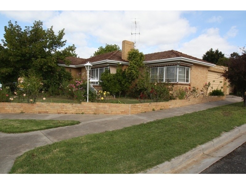 16  Monreith Avenue, Flora Hill VIC 3550