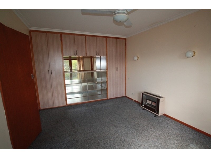 16  Monreith Avenue, Flora Hill VIC 3550