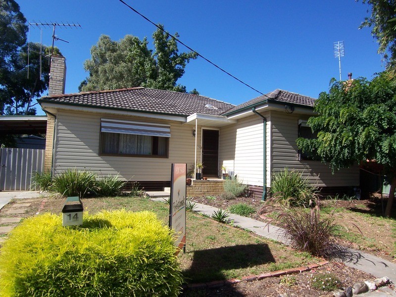 14 Montgomery Crescent, White Hills VIC 3550
