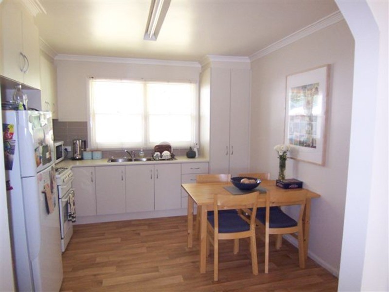 14 Montgomery Crescent, White Hills VIC 3550