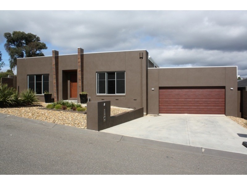4 Lillie Lane, Strathdale VIC 3550