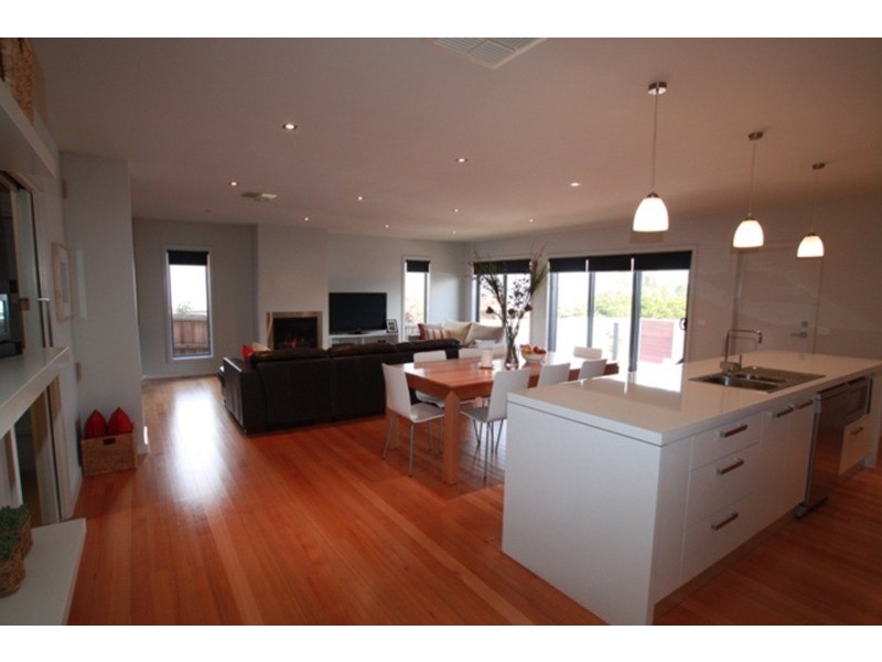 4 Lillie Lane, Strathdale VIC 3550