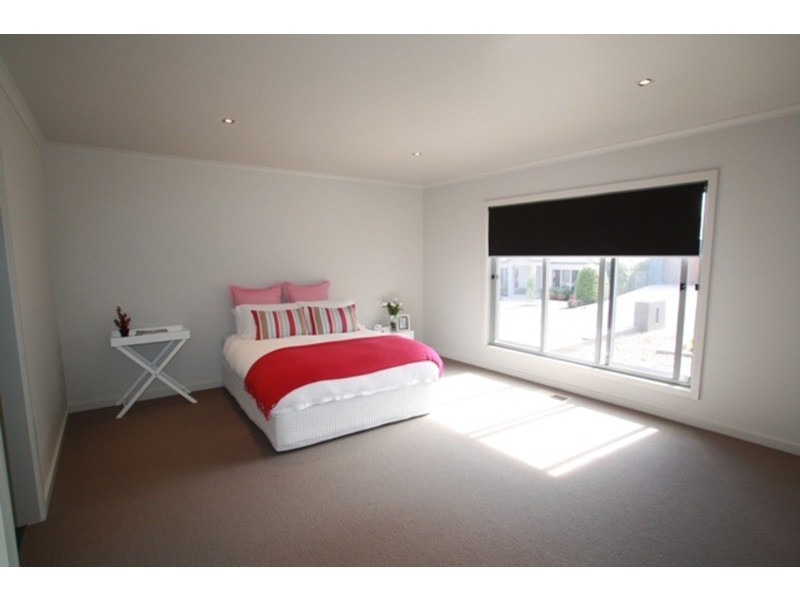 4 Lillie Lane, Strathdale VIC 3550