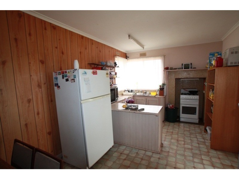 28 Sparrowhawk Road, Long Gully VIC 3550