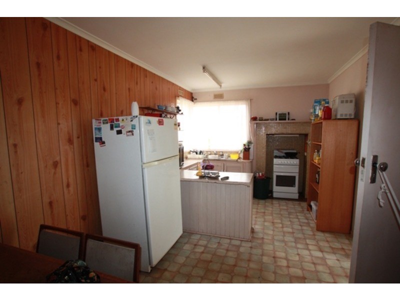 28 Sparrowhawk Road, Long Gully VIC 3550