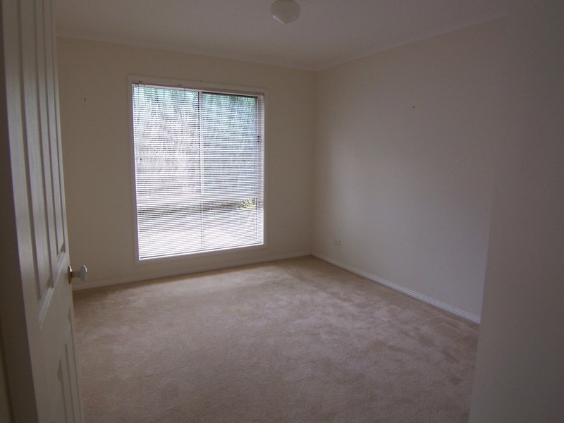 3/32 Bay Street, Golden Square VIC 3555