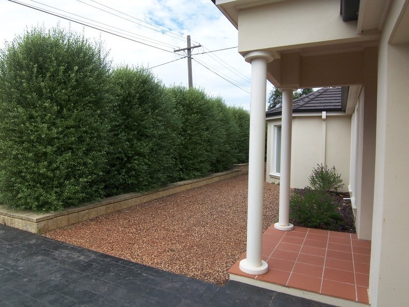 3/32 Bay Street, Golden Square VIC 3555