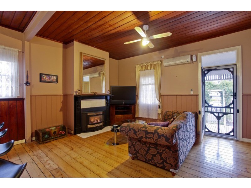 13 Brown Street, California Gully VIC 3556