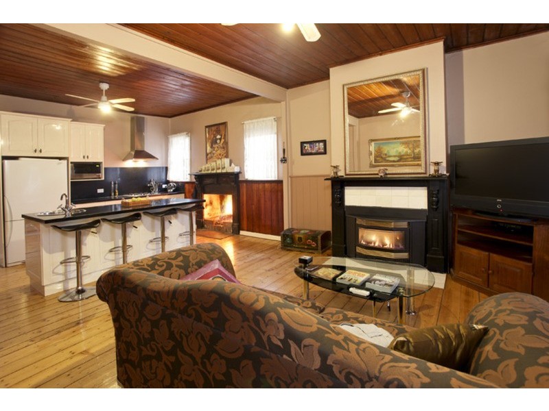 13 Brown Street, California Gully VIC 3556