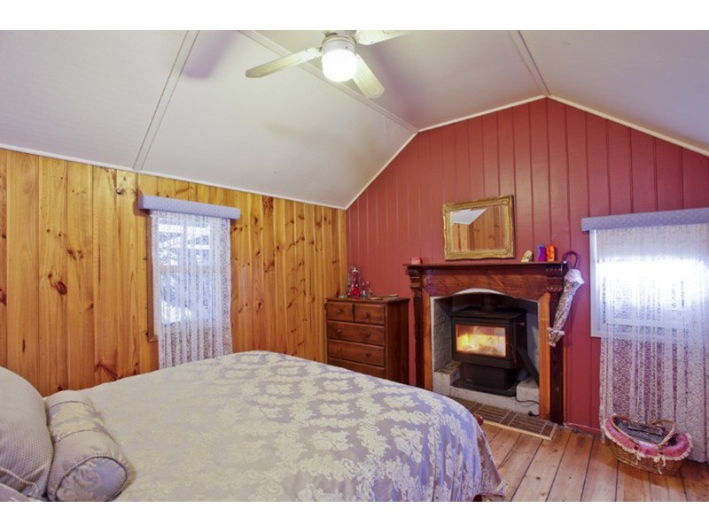 13 Brown Street, California Gully VIC 3556