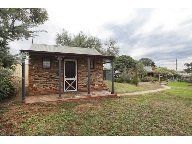 13 Brown Street, California Gully VIC 3556