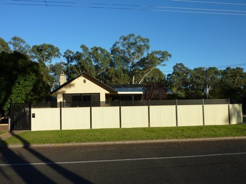 358  High Street, Kangaroo Flat VIC 3555