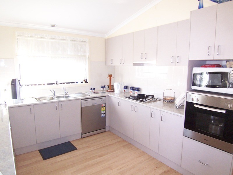 16 Verdon Street, Inglewood VIC 3517