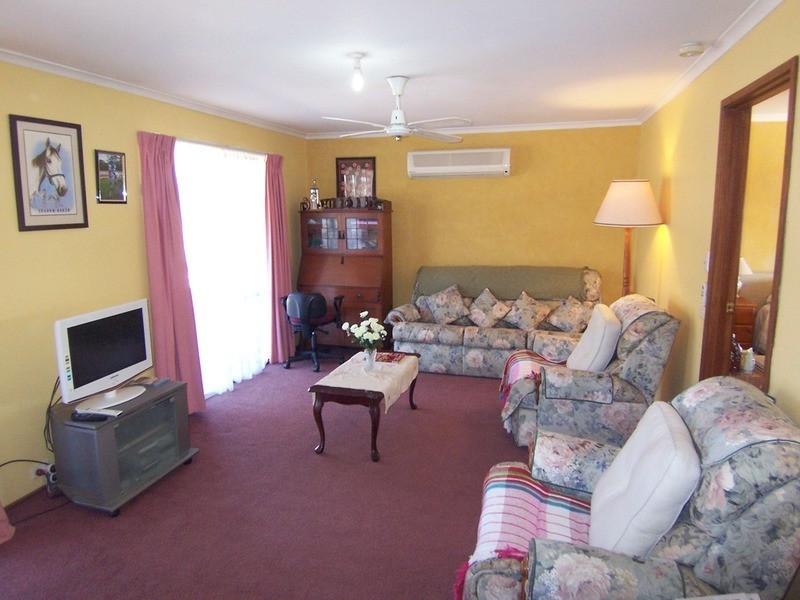 81 Thomas Lane, Neilborough VIC 3570