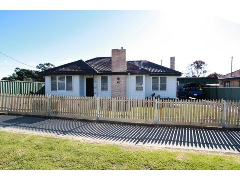 24 Wesley Street, Kangaroo Flat VIC 3555