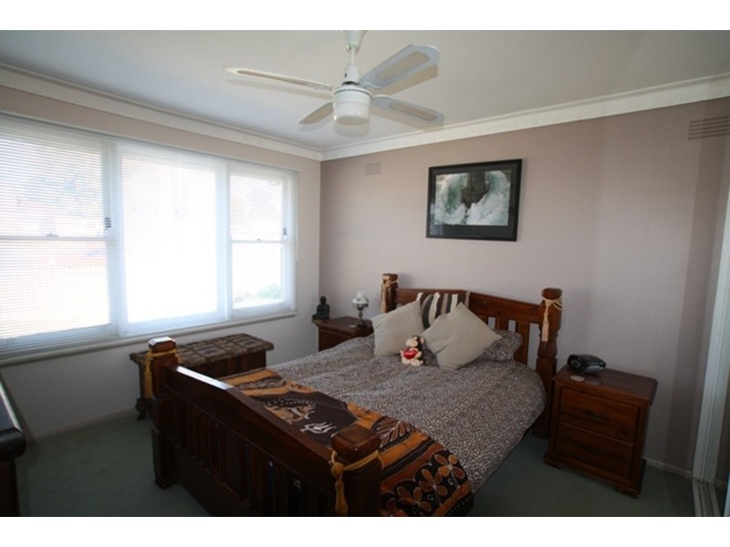 24 Wesley Street, Kangaroo Flat VIC 3555