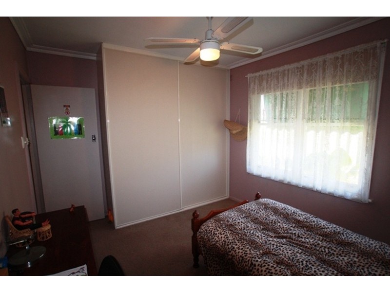 24 Wesley Street, Kangaroo Flat VIC 3555