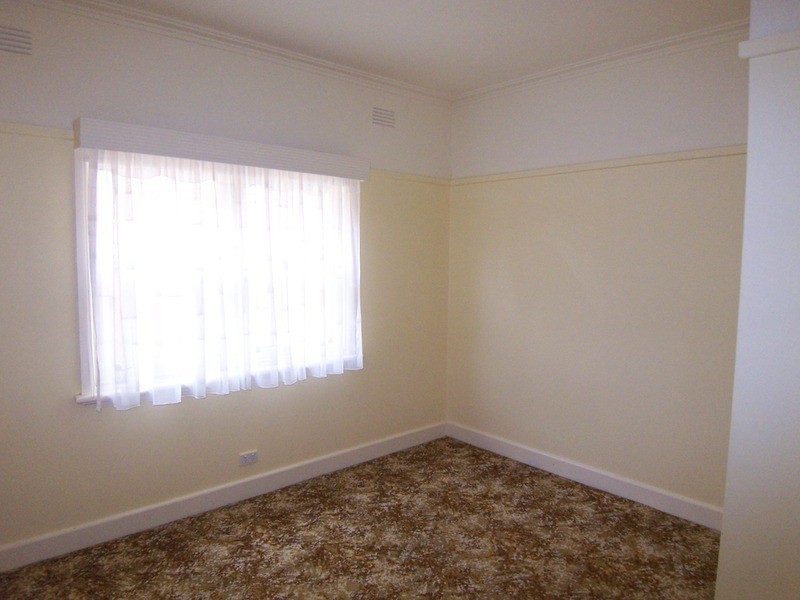 32 Hammer Street, Flora Hill VIC 3550