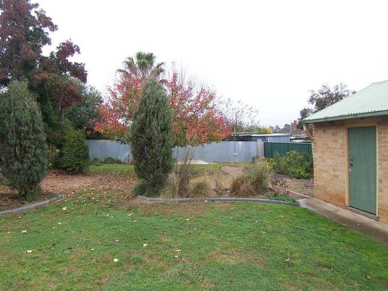 32 Hammer Street, Flora Hill VIC 3550