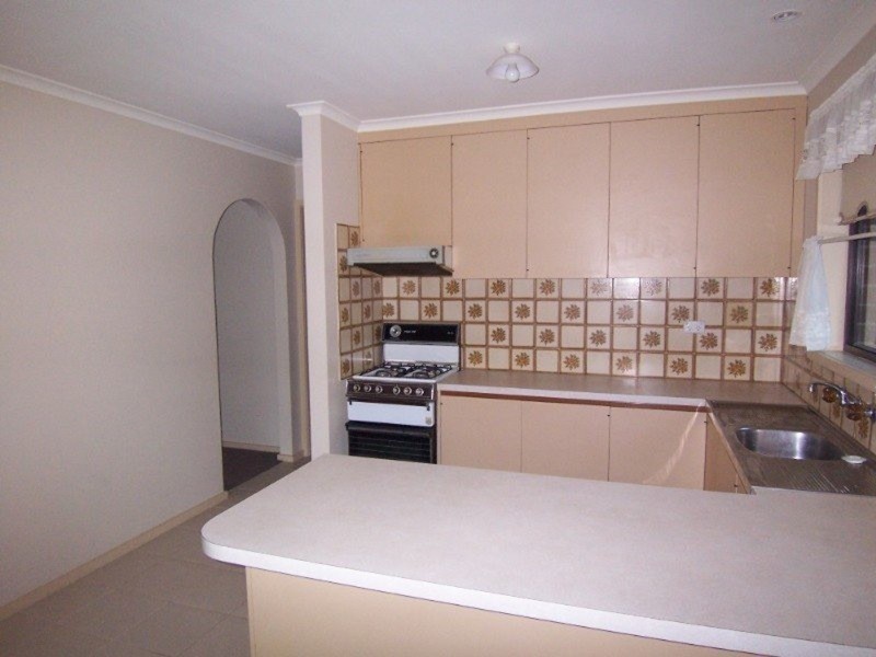 17 Marnie Road, Strathdale VIC 3550