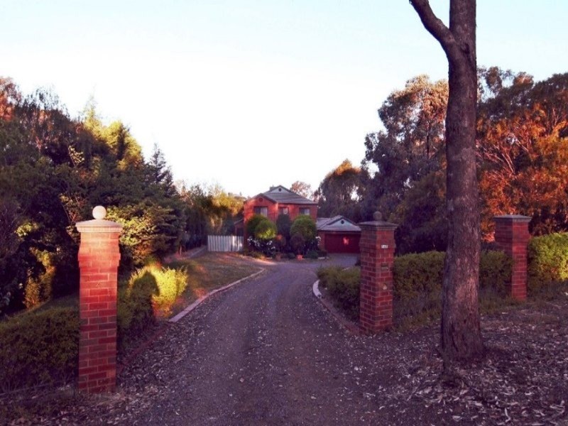149 Edwards Rd, Kennington VIC 3550