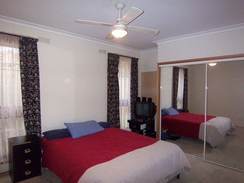 9 Grace Street, White Hills VIC 3550