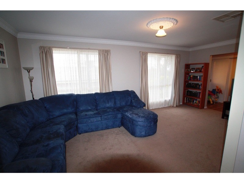 3 Proud Terrace, Flora Hill VIC 3550