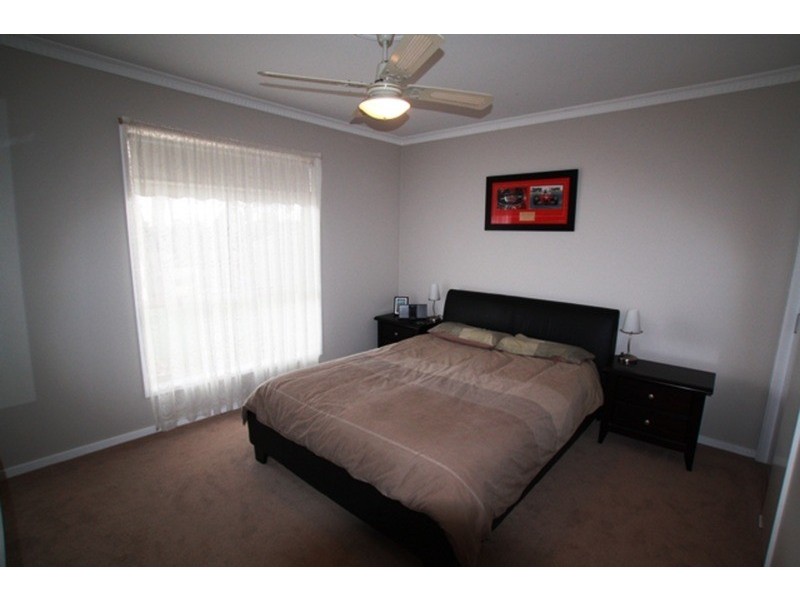 3 Proud Terrace, Flora Hill VIC 3550