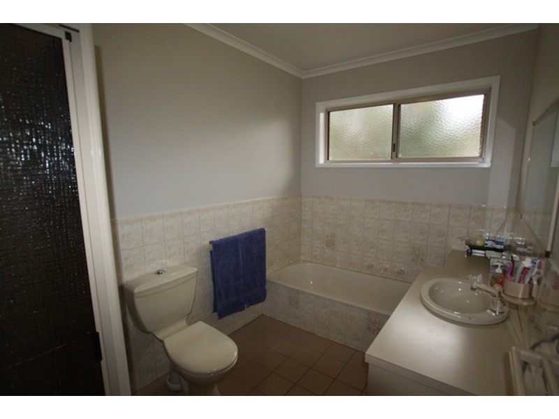 3 Proud Terrace, Flora Hill VIC 3550