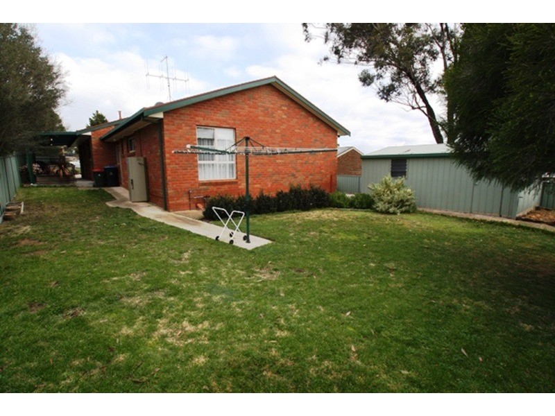 3 Proud Terrace, Flora Hill VIC 3550