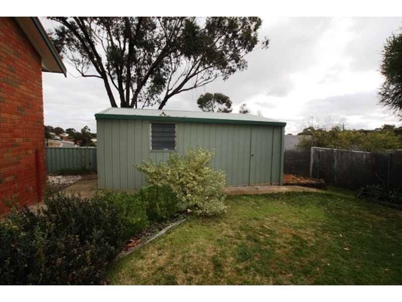 3 Proud Terrace, Flora Hill VIC 3550