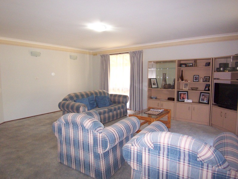 34 Schumakers Lane, Maiden Gully VIC 3551