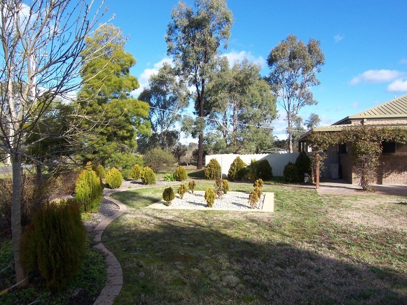 320 Guys Hill Road, Strathfieldsaye VIC 3551