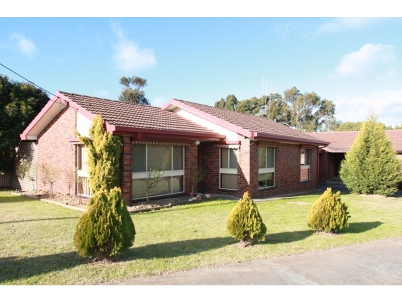 1/24 James Street, Strathdale VIC 3550