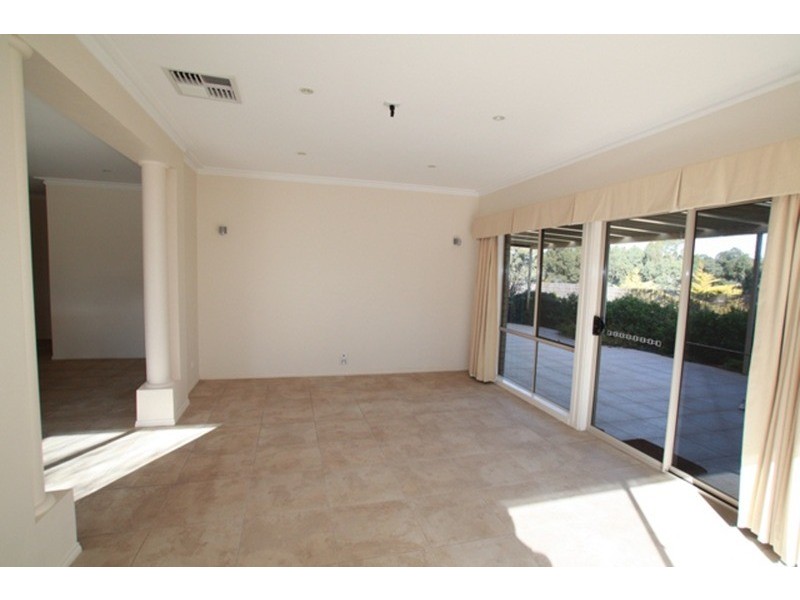 34 Pioneer, (Corner Of Kawana) Drive, Maiden Gully VIC 3551