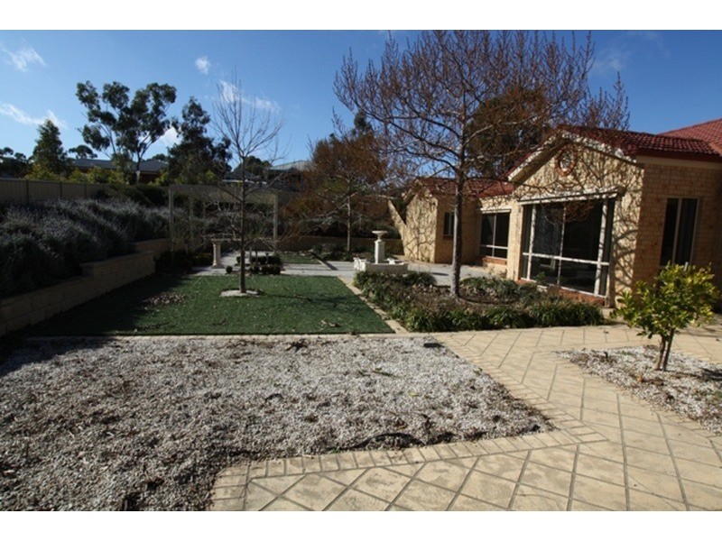 34 Pioneer, (Corner Of Kawana) Drive, Maiden Gully VIC 3551