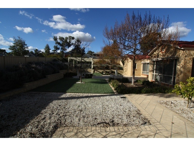 34 Pioneer, (Corner Of Kawana) Drive, Maiden Gully VIC 3551