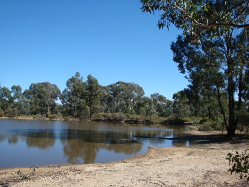 445 Native Gully Crescent, Strathfieldsaye VIC 3551
