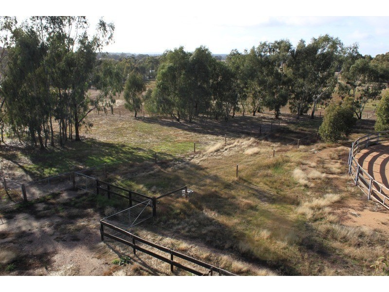 297 Bakers Lane, Strathfieldsaye VIC 3551