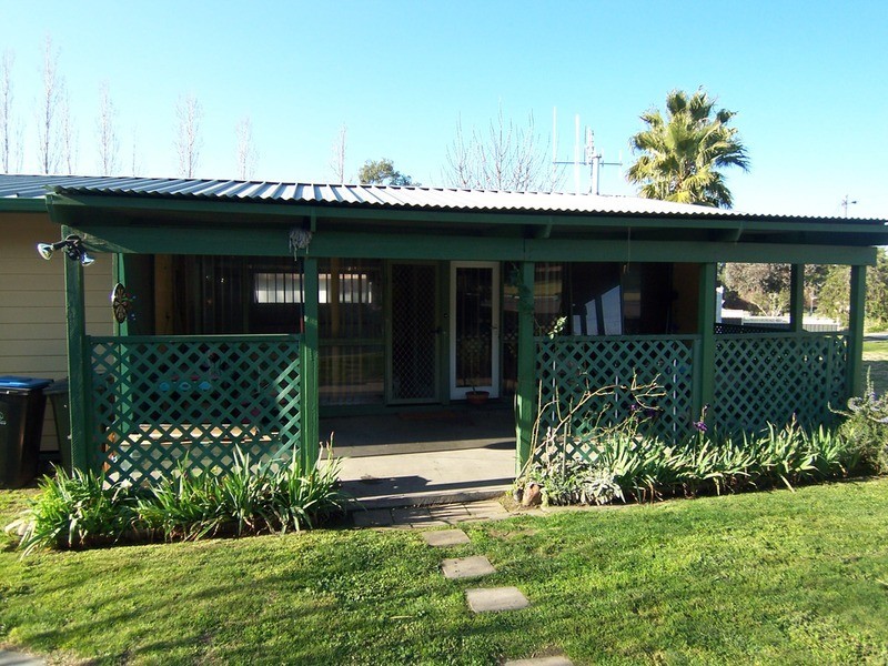 12 Pallett Street, Golden Square VIC 3555