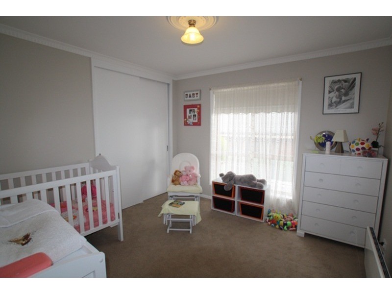 3 Proud Terrace, Flora Hill VIC 3550