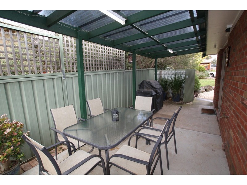 3 Proud Terrace, Flora Hill VIC 3550