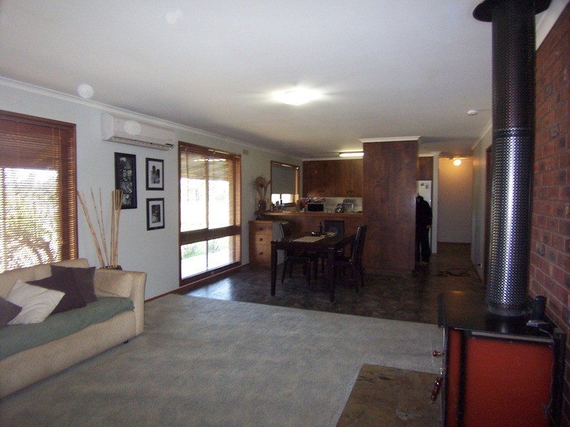 34 Schumakers Lane, Maiden Gully VIC 3551