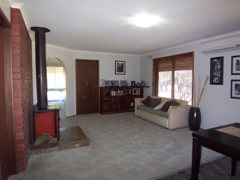 34 Schumakers Lane, Maiden Gully VIC 3551