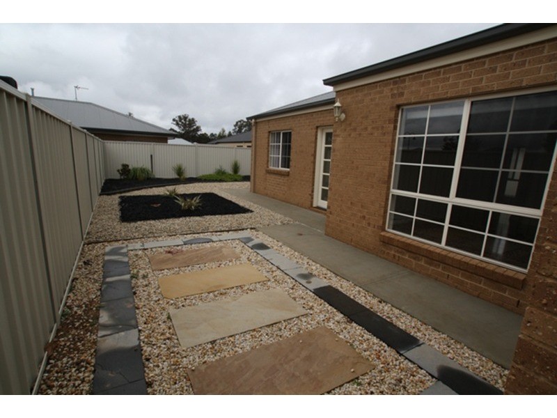 116 Myrtle Road, Epsom VIC 3551