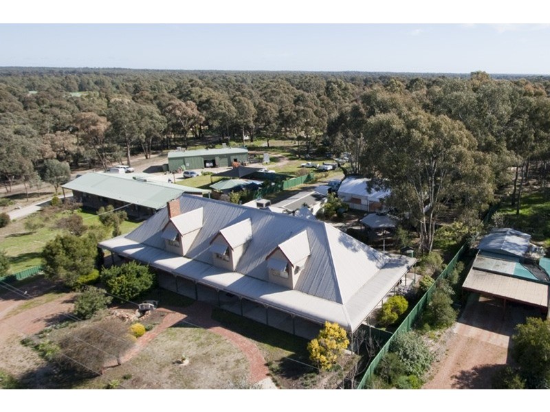 21 Evans Road, Myers Flat VIC 3556