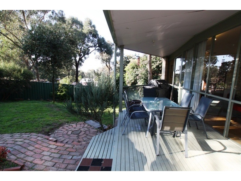 36 Shelley Street, Spring Gully VIC 3550