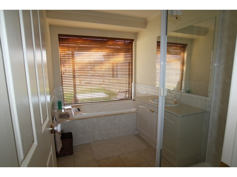 15 Penzance Avenue, Golden Square VIC 3555