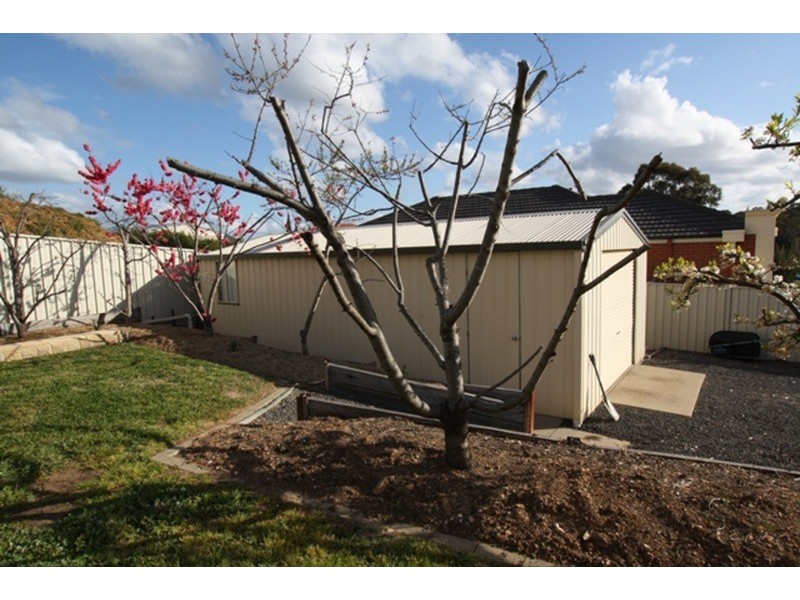 15 Penzance Avenue, Golden Square VIC 3555