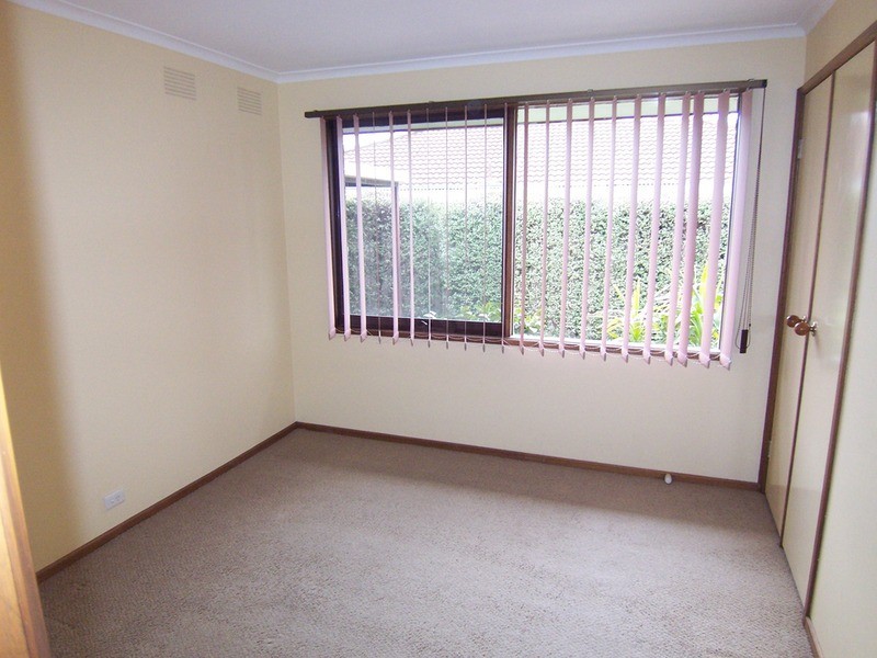 21 Burns Street, Spring Gully VIC 3550